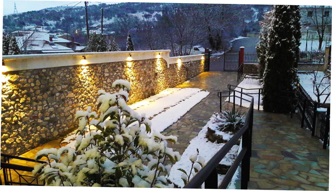SmallHotel - Vevi Exterior foto